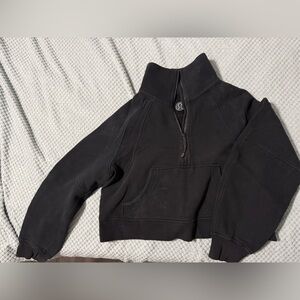 Lululemon Scuba Black Pullover size M/L